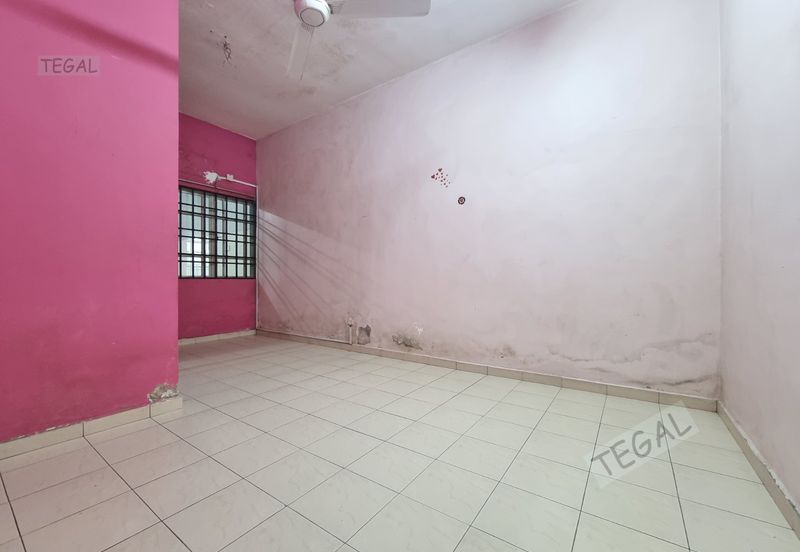 Taman Wangi (Tepi Sungai)