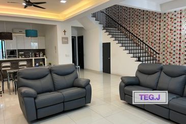 Duta Villa, Setia Alam