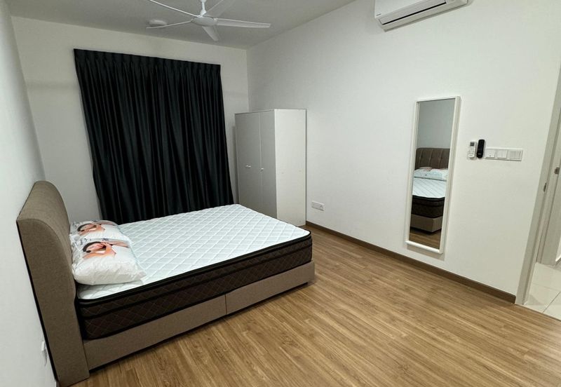 The Tresor @ Gravit 8 *