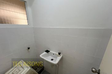 Pangsapuri Pendamar B