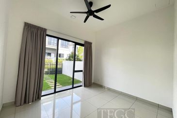 Dremien @ Eco Ardence