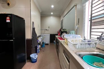 Jalan Anggerik Eria 31/108