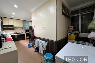 Jalan Anggerik Eria 31/108