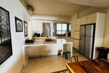 10 Mont Kiara (MK10)