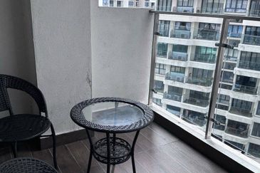 Baypoint @ Country Garden Danga Bay