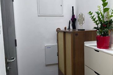 Baypoint @ Country Garden Danga Bay