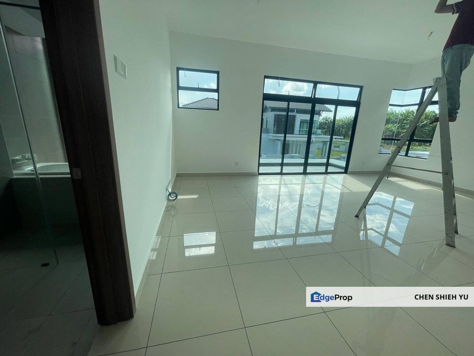 Bandar Putra Kulai IOI Gate B @ Double Storey Semi-D 40x80sqft 5Bed 5Bath 1.5m nego, Johor, Kulai