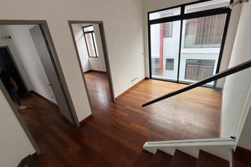 The Canal Garden South, Horizon Hills