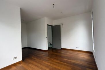 The Canal Garden South, Horizon Hills