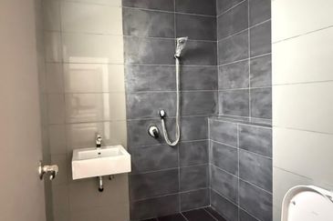 The Canal Garden South, Horizon Hills