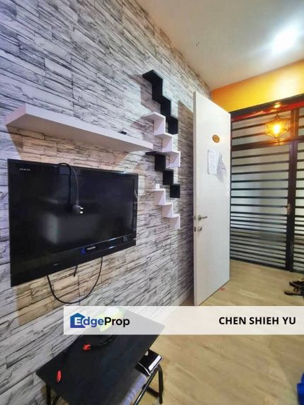 Tampoi Greenfield Regency Renovated Studio Unit With Balcony !! Free all Furniture !! , Johor, Tampoi