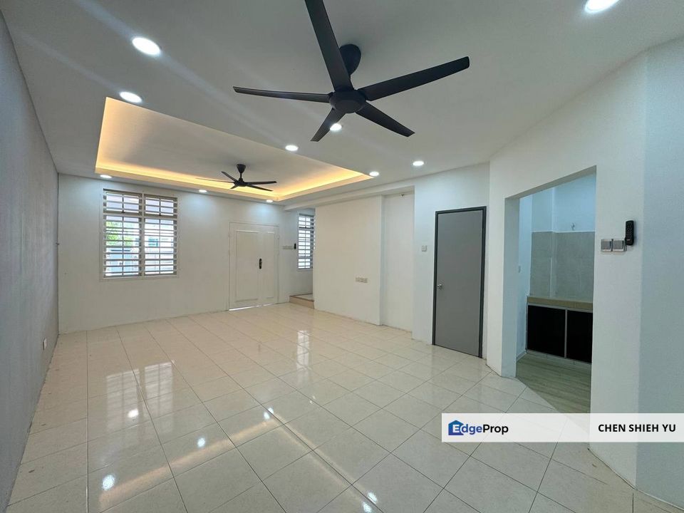 Bukit indah Jln Indah 12/12 @ Fully Renovated Double Storey House (20x70sqft) Near Bus Stop & Pasar Malam, Johor, Johor Bahru