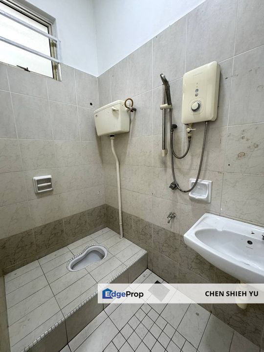 Bukit indah Jln Indah 12/12 @ Fully Renovated Double Storey House (20x70sqft) Near Bus Stop & Pasar Malam, Johor, Johor Bahru