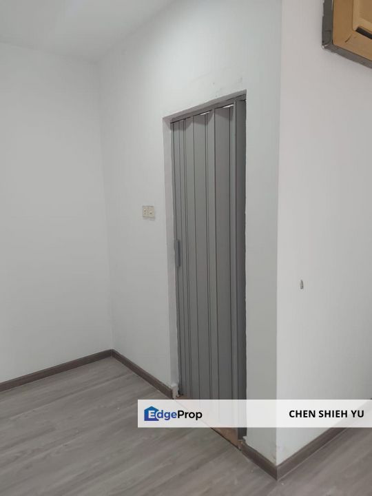 Plentong Taman Ria @ Double Storey House (22x70sqft) Facing Garden , Johor, Plentong