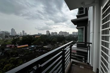 M'Tiara Apartment @ Larkin Idaman