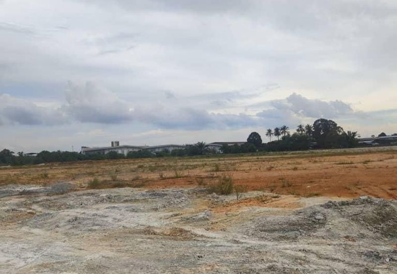 Medium Industial Land For Sale at Senai🔥