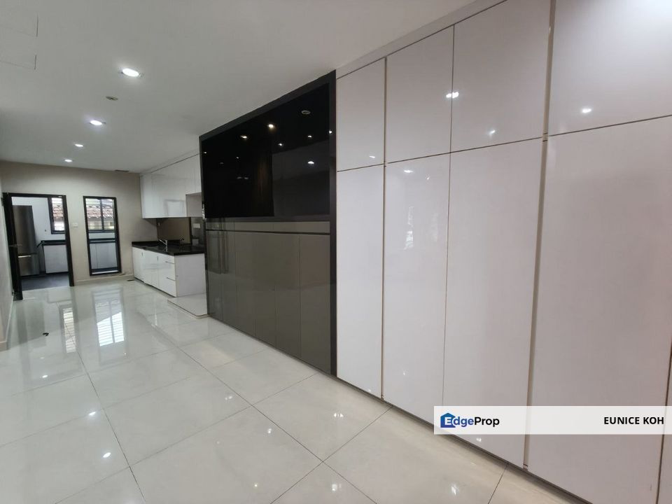 Hot Area🔥Taman Sri Tebrau Commercial Lot For Rent, Johor, Johor Bahru