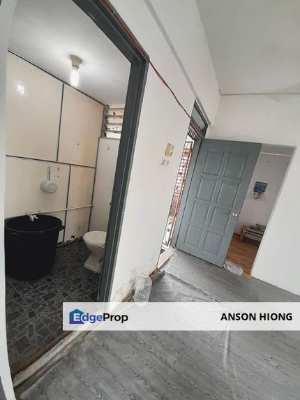 Low Cost Flat @ Taman Molek, Johor, Johor Bahru
