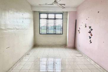 Indah Court Apartment