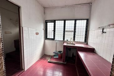 Flat Bandar Selesa Jaya @ Jalan Silat Lincah