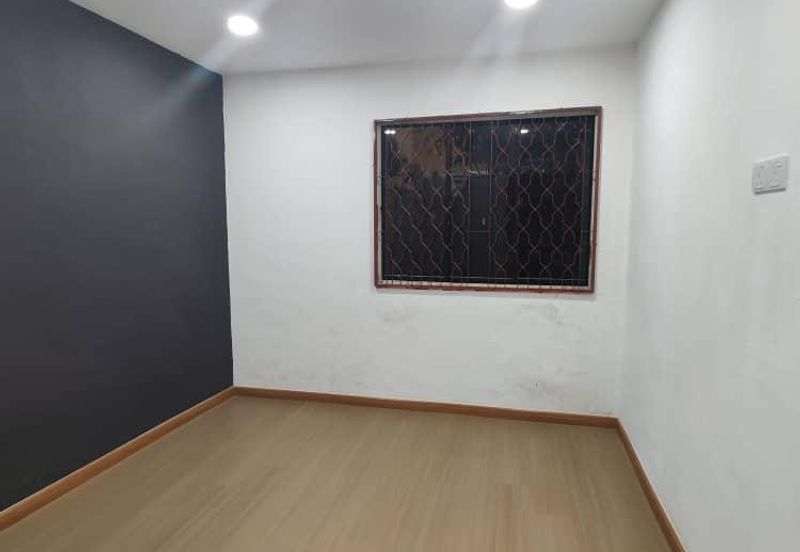 Flat Bandar Selesa Jaya @ Jalan Silat Lincah