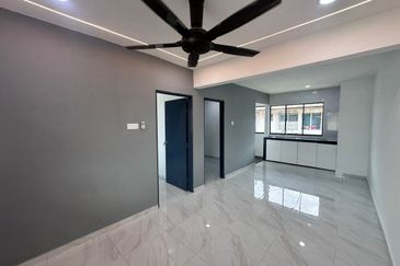 Flat Taman Ungku Tun Aminah
