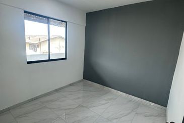 Flat Taman Ungku Tun Aminah