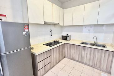 Sri Samudera Seaview Residence Suites