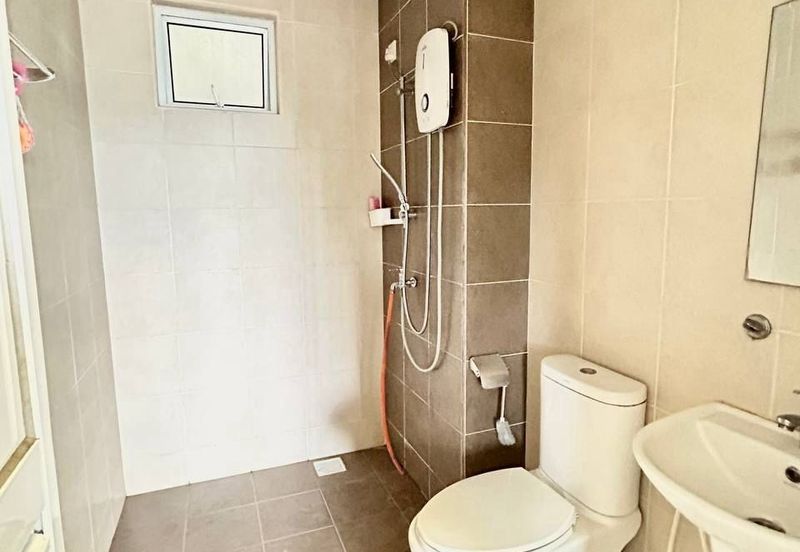 Sri Samudera Seaview Residence Suites