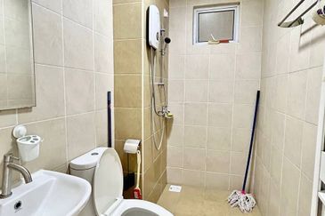 Sri Samudera Seaview Residence Suites