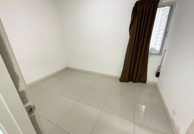 Dedaun Hijau (Greenfield Regency)