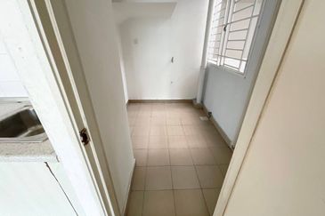 Dedaun Hijau (Greenfield Regency)