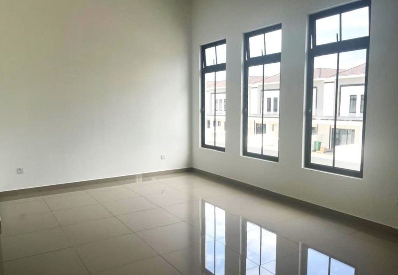 Tate Dalton @ Eco Botanic 2