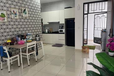 Twin Tower Residence