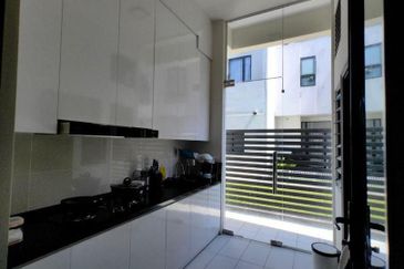 Avira Garden Terraces @ Medini