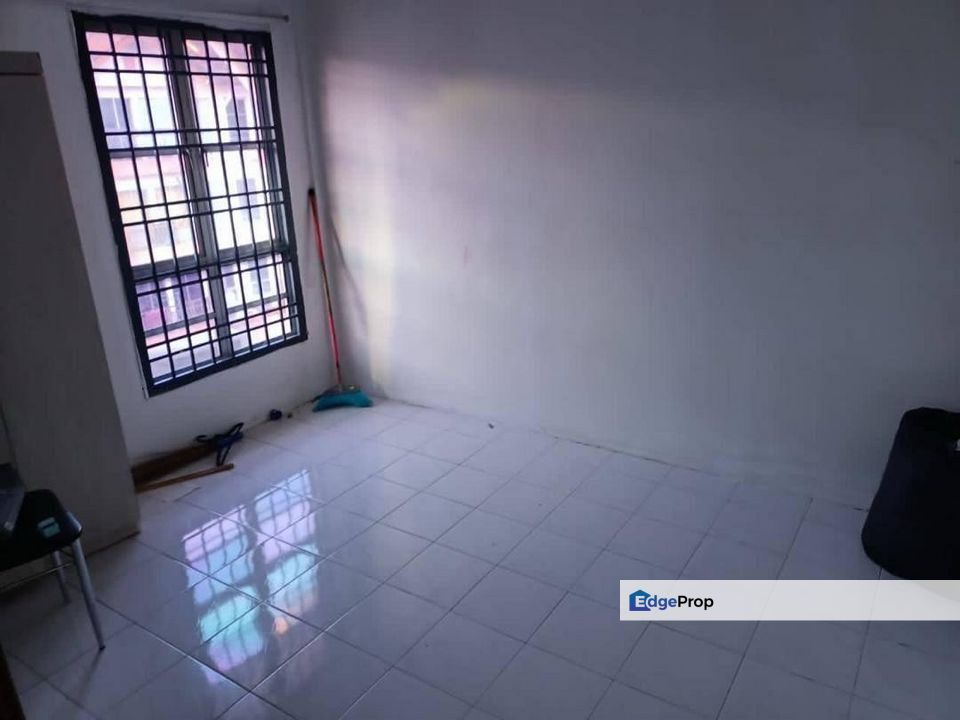 Skudai Villa Apartment , Bandar Selesa Jaya, Johor, Skudai