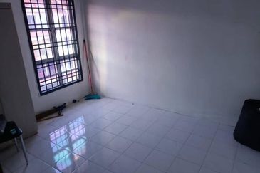 Villa Krystal, Bandar Selesa Jaya