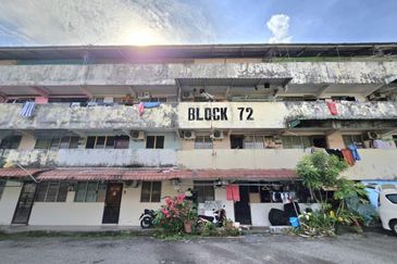 Flat Taman Ungku Tun Aminah