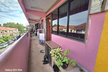 Flat Taman Ungku Tun Aminah