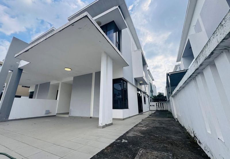 Garden Villa @ Bukit Indah 2