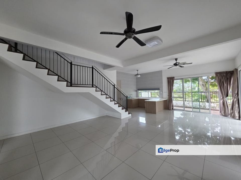 Nusa idaman 8 , Johor, Johor Bahru