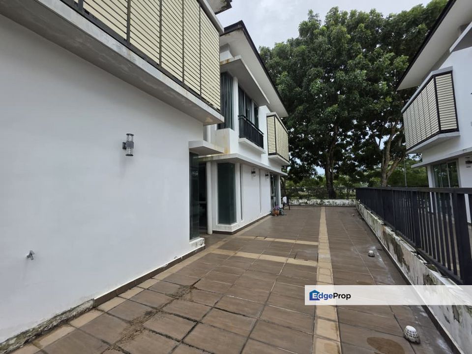 Nusa idaman 8 , Johor, Johor Bahru