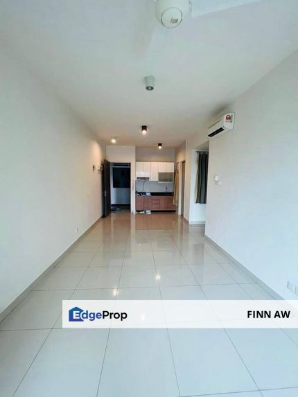 Partially Renovated Meldrum Hills Skysuites Apartment, Johor, Johor Bahru