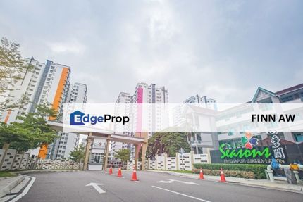 Partially Renovated Seasons Luxury Aaprtment, Johor, Johor Bahru