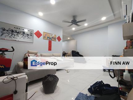 Fully Renovated Selesa Jaya Townhouse, Johor, Skudai