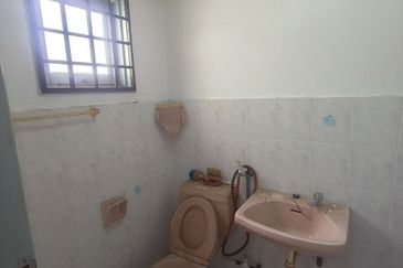 Lily & Jasmine Apartment