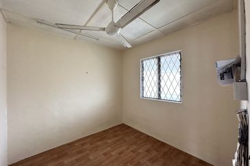 Flat Taman Ungku Tun Aminah