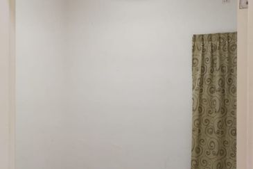 Dedaun Hijau (Greenfield Regency)