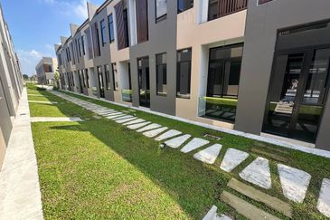 Aurora Resort Villas