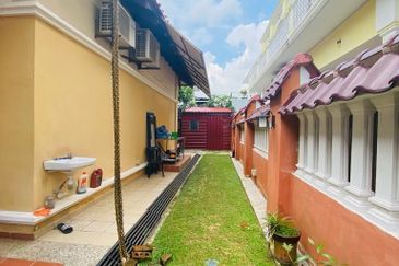Corner Fully Renovated Uda Utama 2 Storey Bungalow
